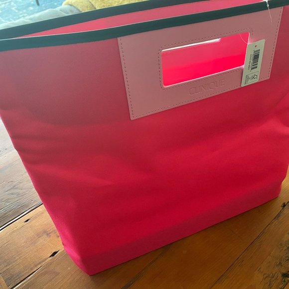 CLINIQUE PINK TOTE BAG SQUARE SHAPE- SO CUTE! - RARE - BRAND NEW WITH TAGS - Picture 4 of 5